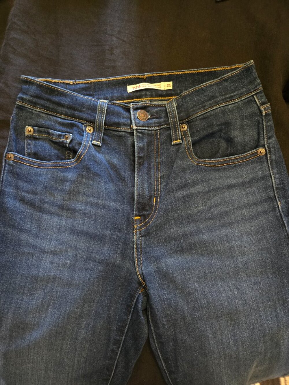 LEVIS | High Rise 724 Jeans - Picture 4 of 5